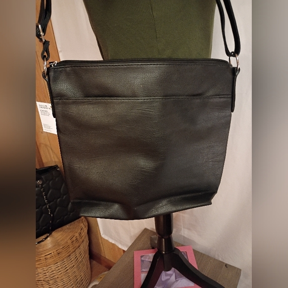 Just Be Classic Black Shoulder Bag Set - Picture 3 of 7